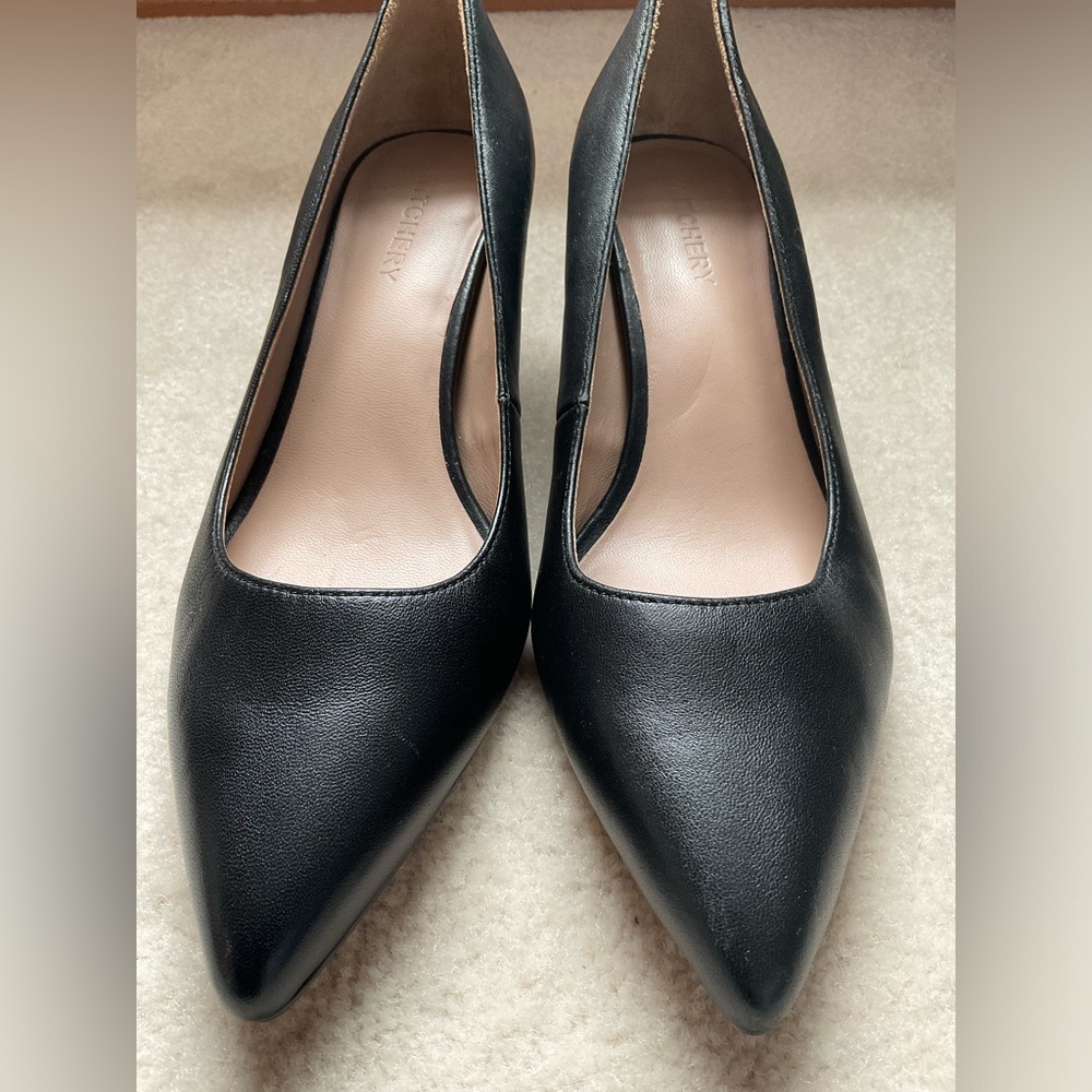 NEW: WITCHERY Black Leather Pumps